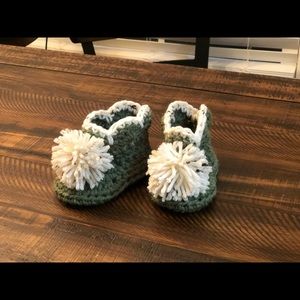 Handmade Crochet Baby Booties Sage Scallops